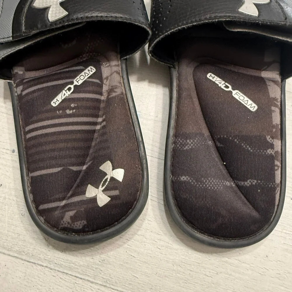 Under armour black and grey slides sandals big‎ kids size 4